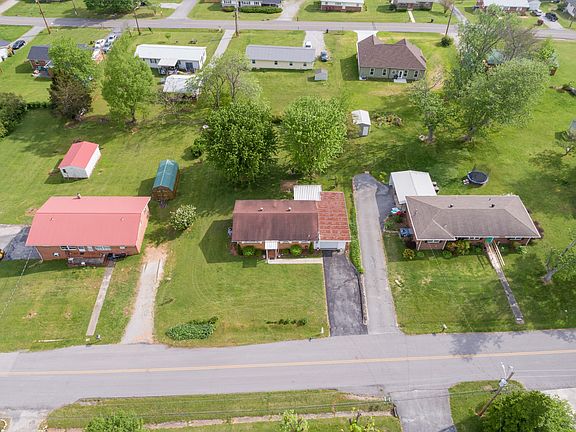 2nd image of 107 Hillis St