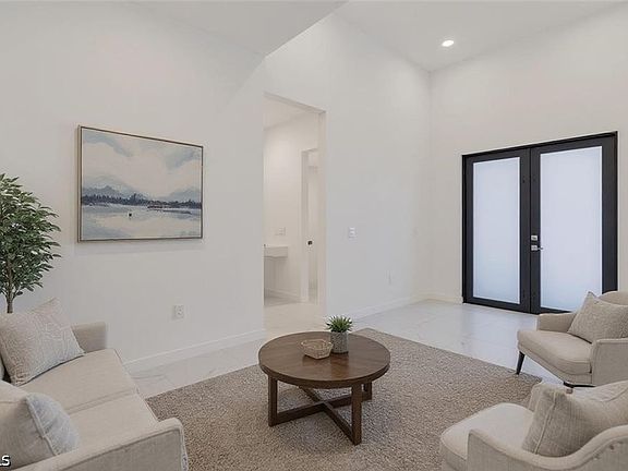 5th image of 3101 NW 42nd Pl