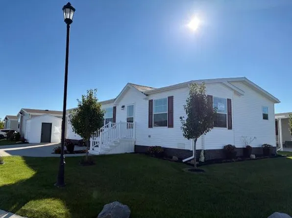 57512 Mill Point Rd, New Haven, MI 48048