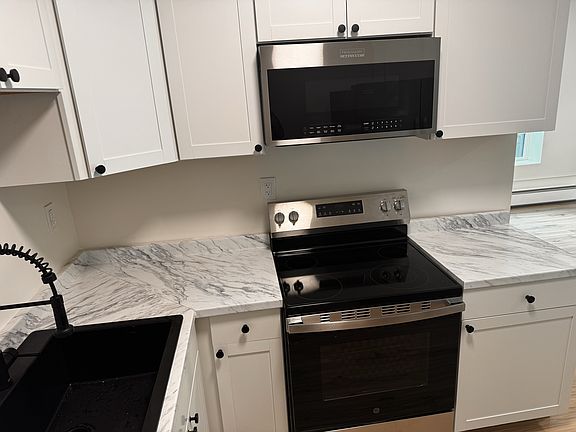 5th image of 42 Johnston Ave APT 5