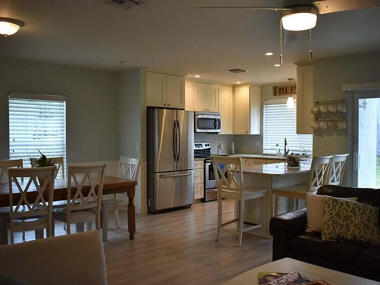 2300 Florida Blvd #D — Photo 6