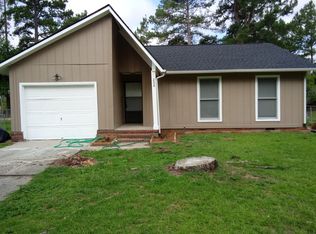208 Brookford Ct, Fayetteville, NC 28314