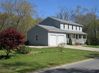 892 Brayton Rd, Tiverton, RI 02878