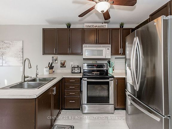 4th image of 99 Cardinal St