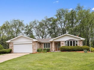 12352 Lake View Pl, Orland Park, IL 60467