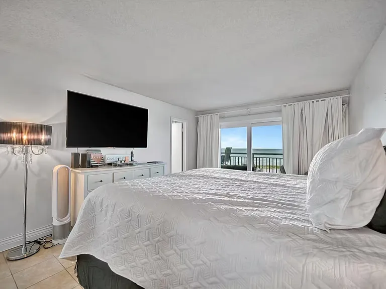 1270 Gulf Blvd — Photo 31