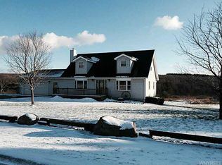 73 Dow Rd, Freedom, NY 14065