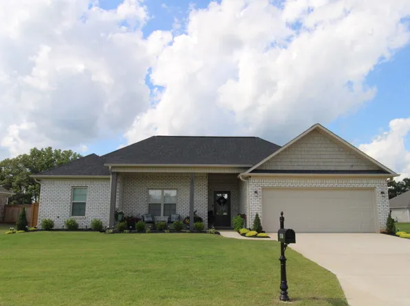 150 Cathryn Dr, Guntown, MS 38849