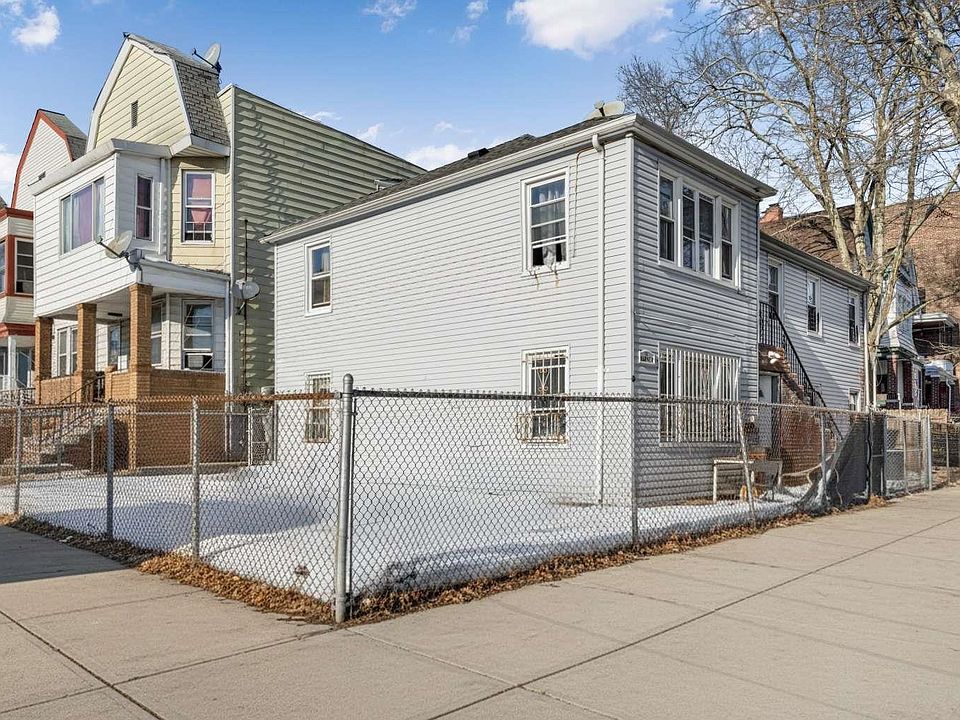 1st image of 70 Warner Ave