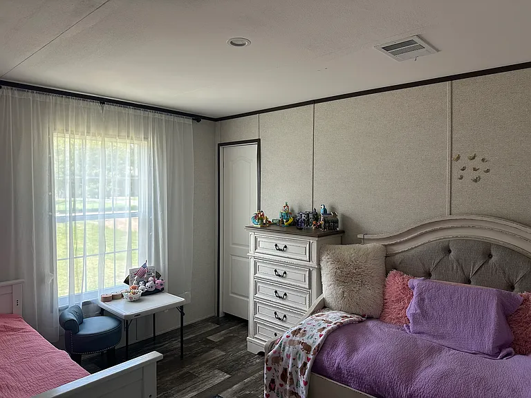 121 Falcon Fire Pl — Photo 11