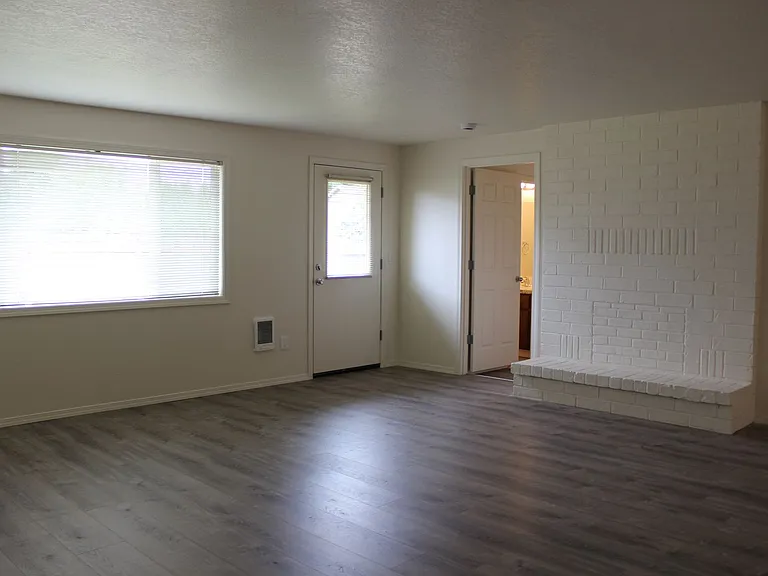 3695 SE Daren Dr — Photo 9
