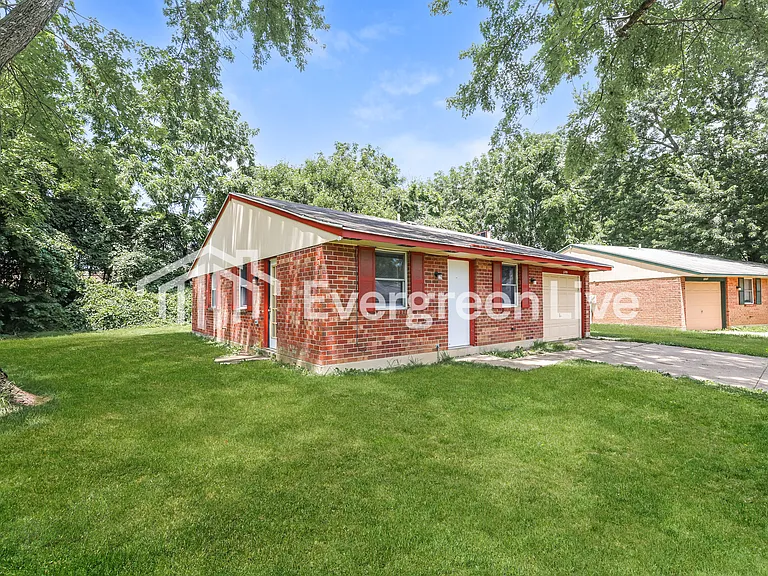 8199 Mount Charles Dr — Photo 2