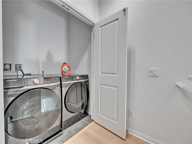 527 W Victor Ave — Photo 21