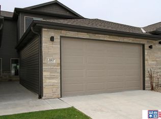 3807 Chileno Dr, Lincoln, NE 68516