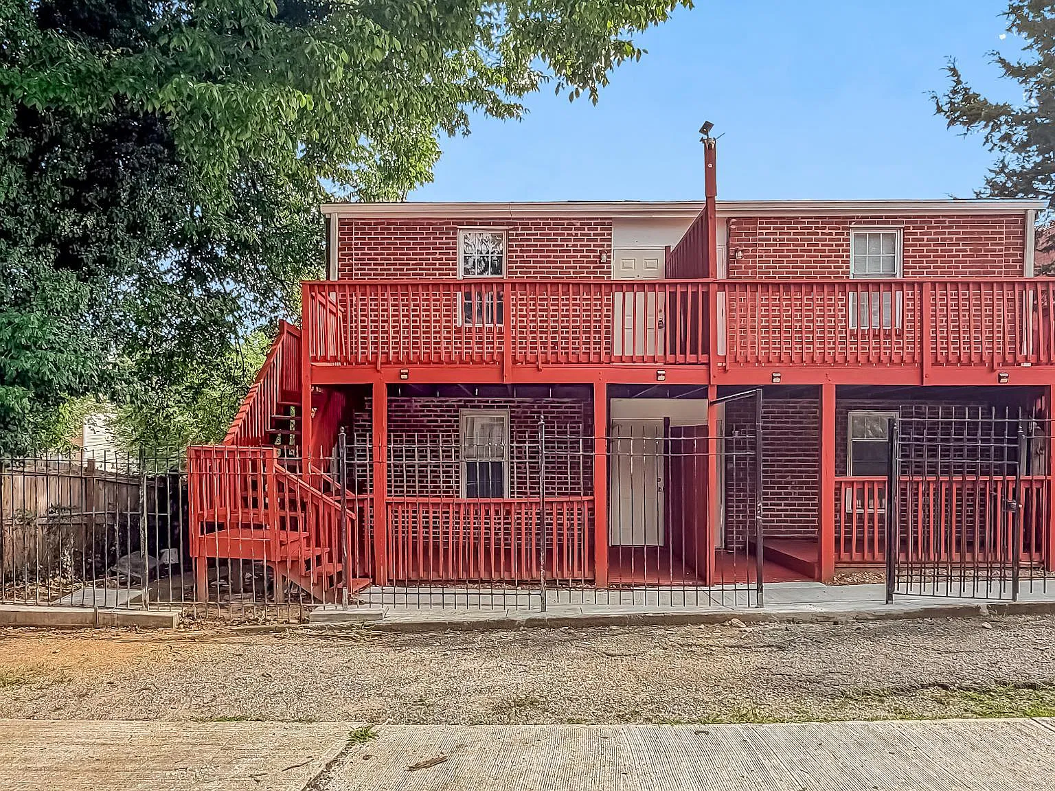 2816 Hartford St SE — Photo 1