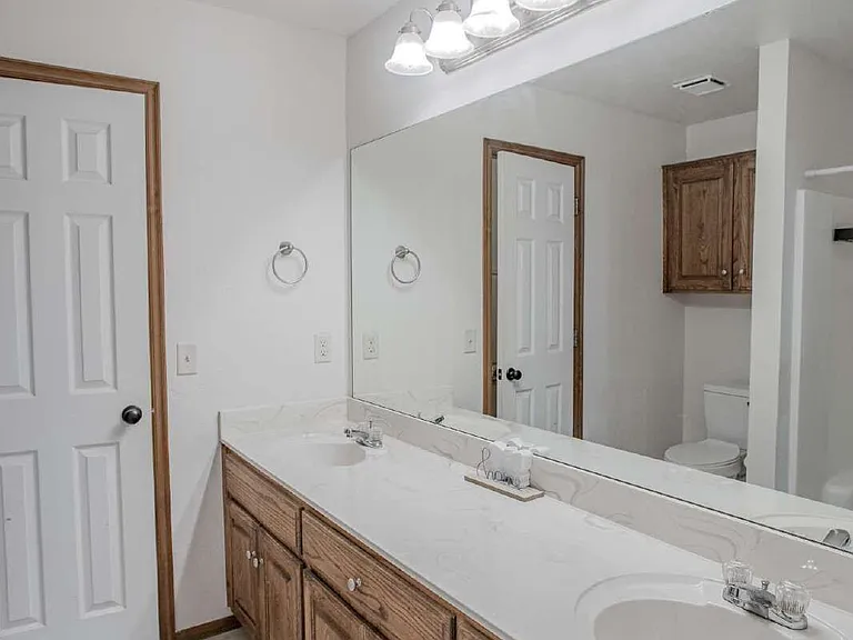 2508 Tyler Ln — Photo 18