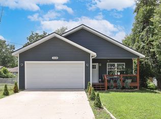 2620 W Calhoun St, Springfield, MO 65802