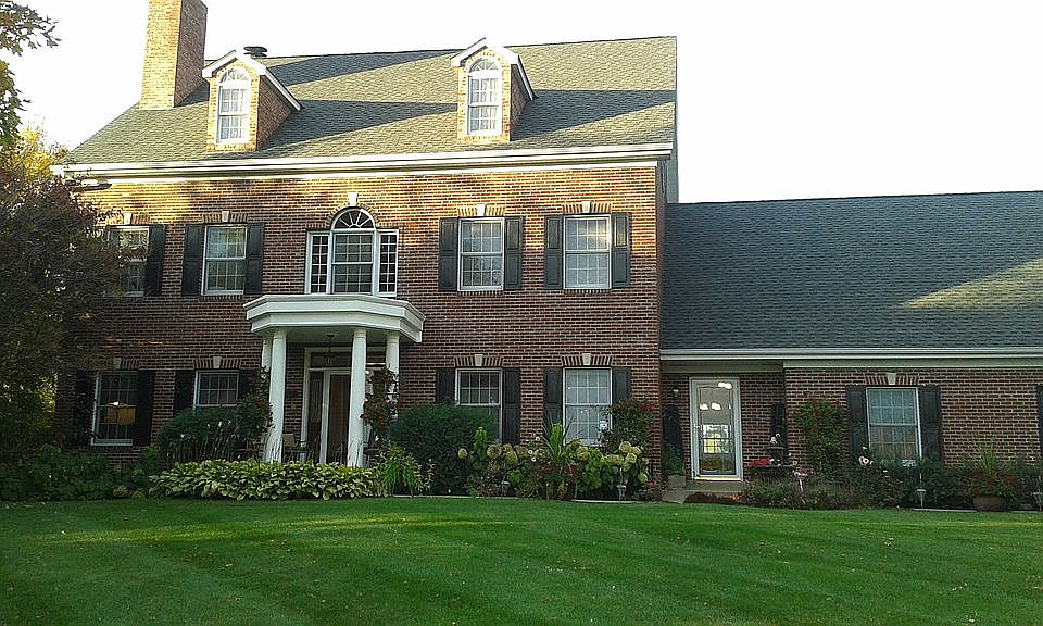 2nd image of 5320 Saddle Ridge Trl