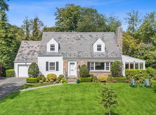 6 Rockwood Drive, Larchmont, NY 10538