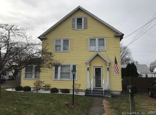 32 Baker St, Milford, CT 06461