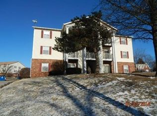 3100 Edwards Pl APT 201, Maryland Heights, MO