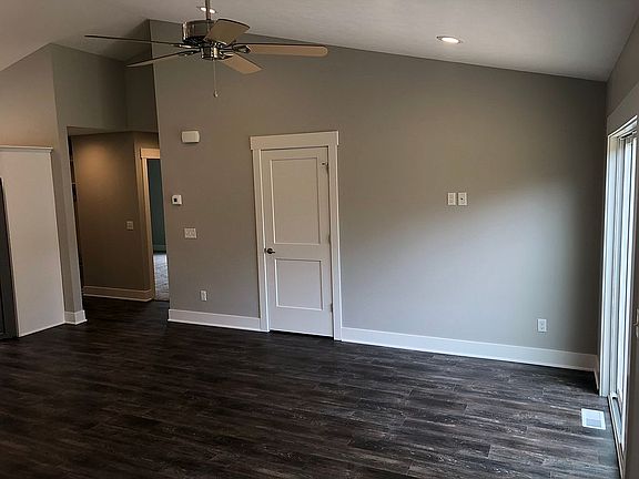 4th image of 6200 Hanna Lake Ave SE
