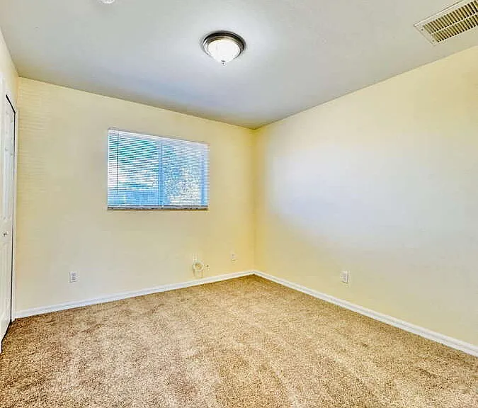 1105 Harold Ave S — Photo 22