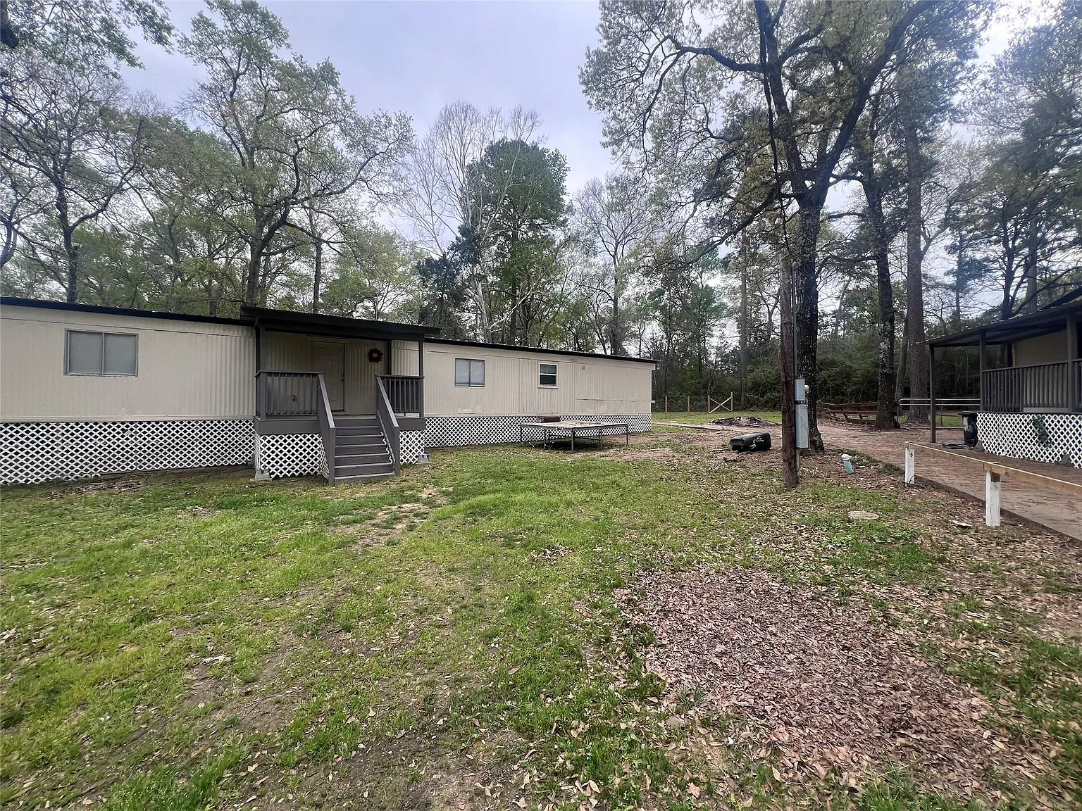 3 bed, 2.0 bath, 1848 sqft, $1,500 — Photo 2