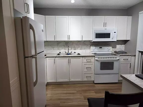 2nd image of 129 Grayling Cres #1B