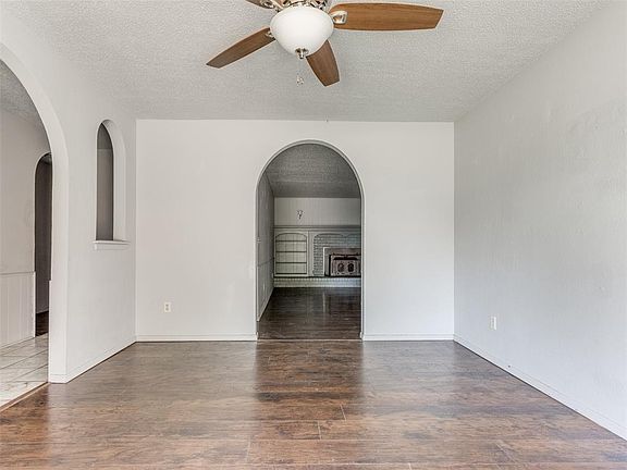 3rd image of 6717 S Harvey Pl