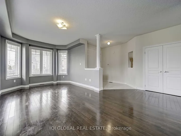 2 Bowkett Dr — Photo 3