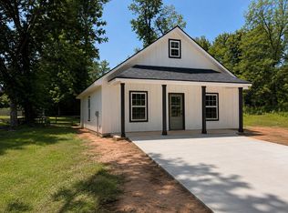 802 W Nelson St, Longview, TX 75601