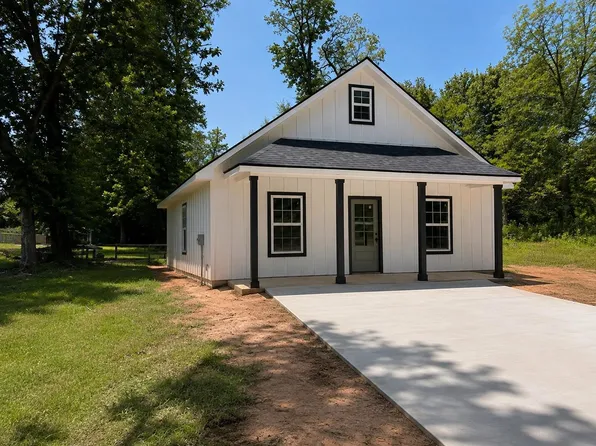 802 W Nelson St, Longview, TX 75601