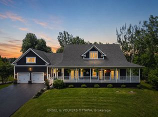 6881 Sparkling Lake Way, Ottawa, ON K4P1R7