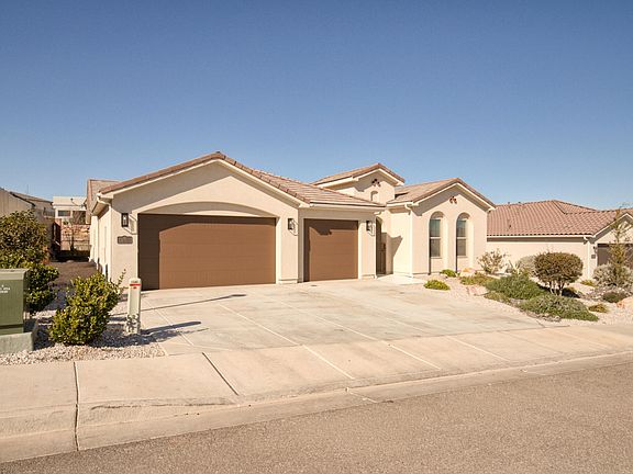 4th image of 476 S Cecita Way