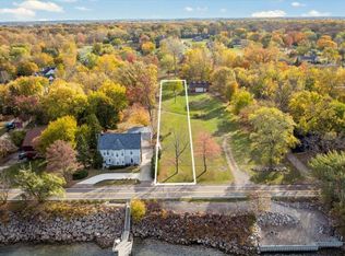 20443 W River Rd, Grosse Ile, MI 48138