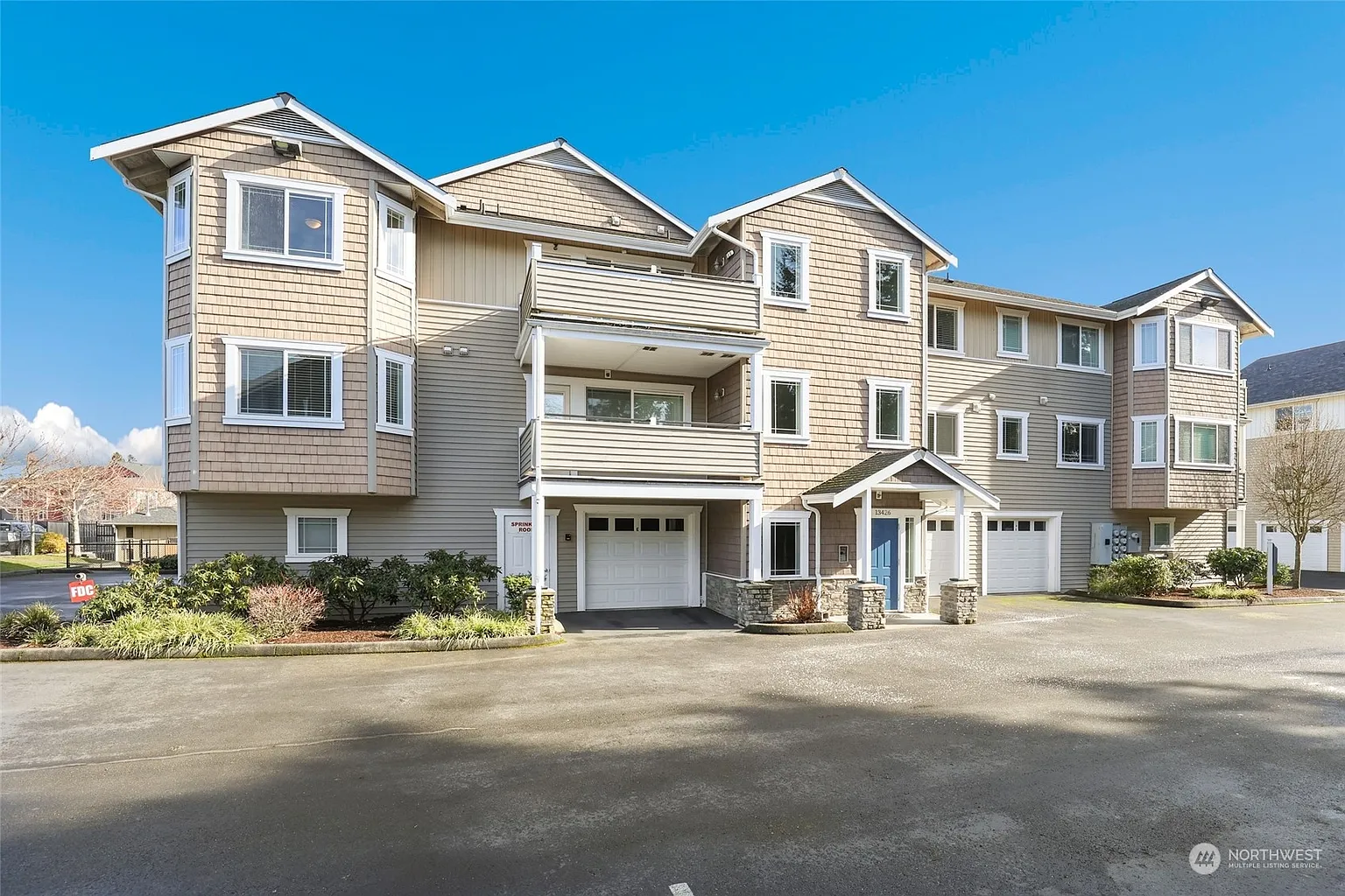 13426 97th Avenue E #302 photo 1