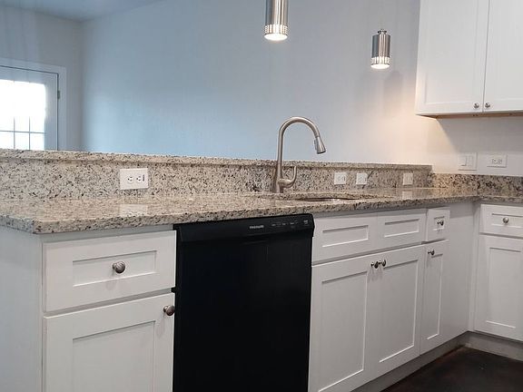 3rd image of 6942 Crestway Rd #11003760