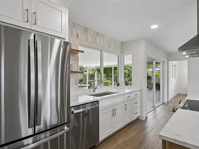 6735 Keystone Dr — Photo 19