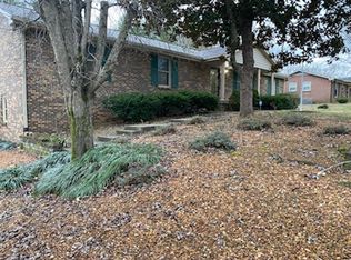 207 Chip N Dale Dr, Clarksville, TN 37043