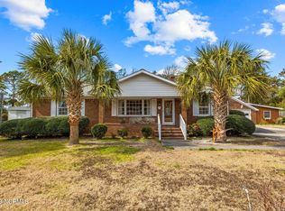 123 Willis Dr, Harkers Island, NC 28531