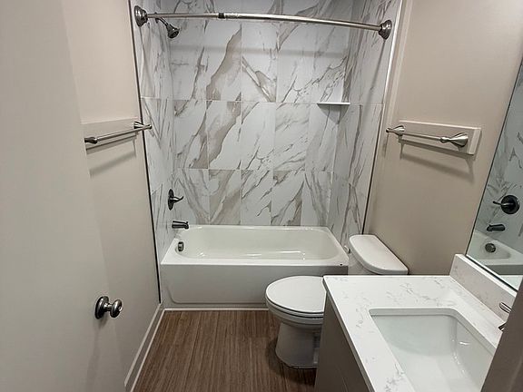 2nd image of 3533 Ivy Commons Dr APT 102