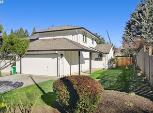 7952 SW Skyhar Dr, Portland, OR