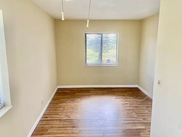 428 Pine Glen Ln #B-2 — Photo 14