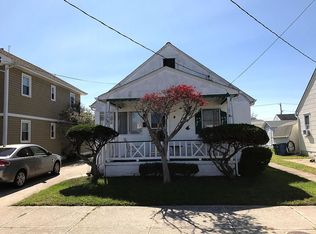 216 E Saint Paul Ave, Wildwood Crest, NJ 08260
