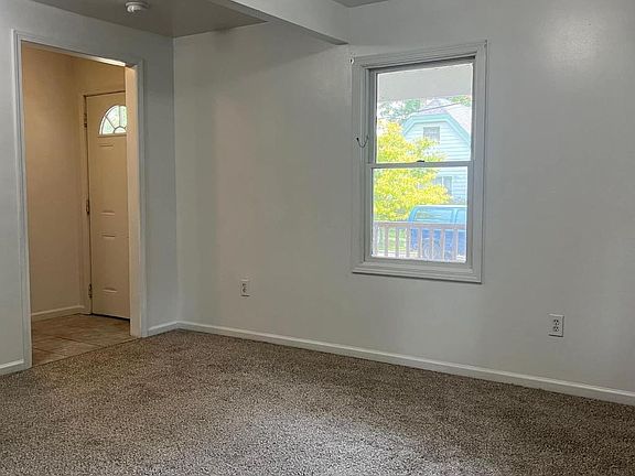 4th image of 625 N Adams St