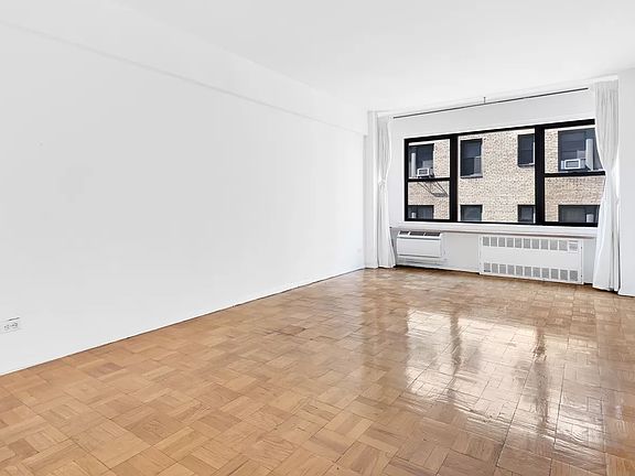 2nd image of 210 E 36th St APT 7C