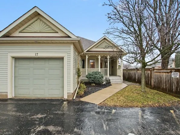 50 Midland Dr #17, Kitchener, ON N2A 2A7