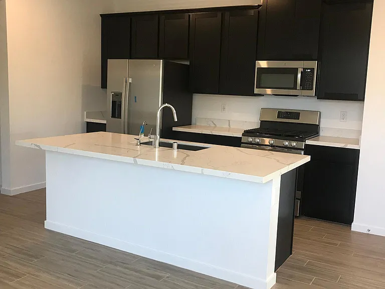 983 Crystal Grotto Ave — Photo 18
