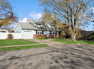 183 Liberty Ave, North Babylon, NY 11703